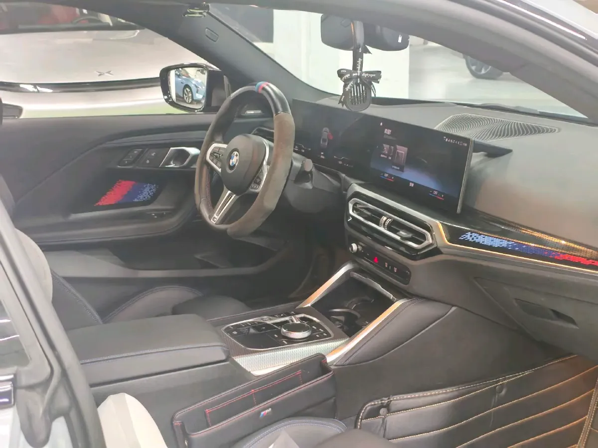 2024 BMW 3.0T 333HP L6 8AT,autocango,china used car exporter,china ev exporter,chinese used car exporter,chinese used ev exporter