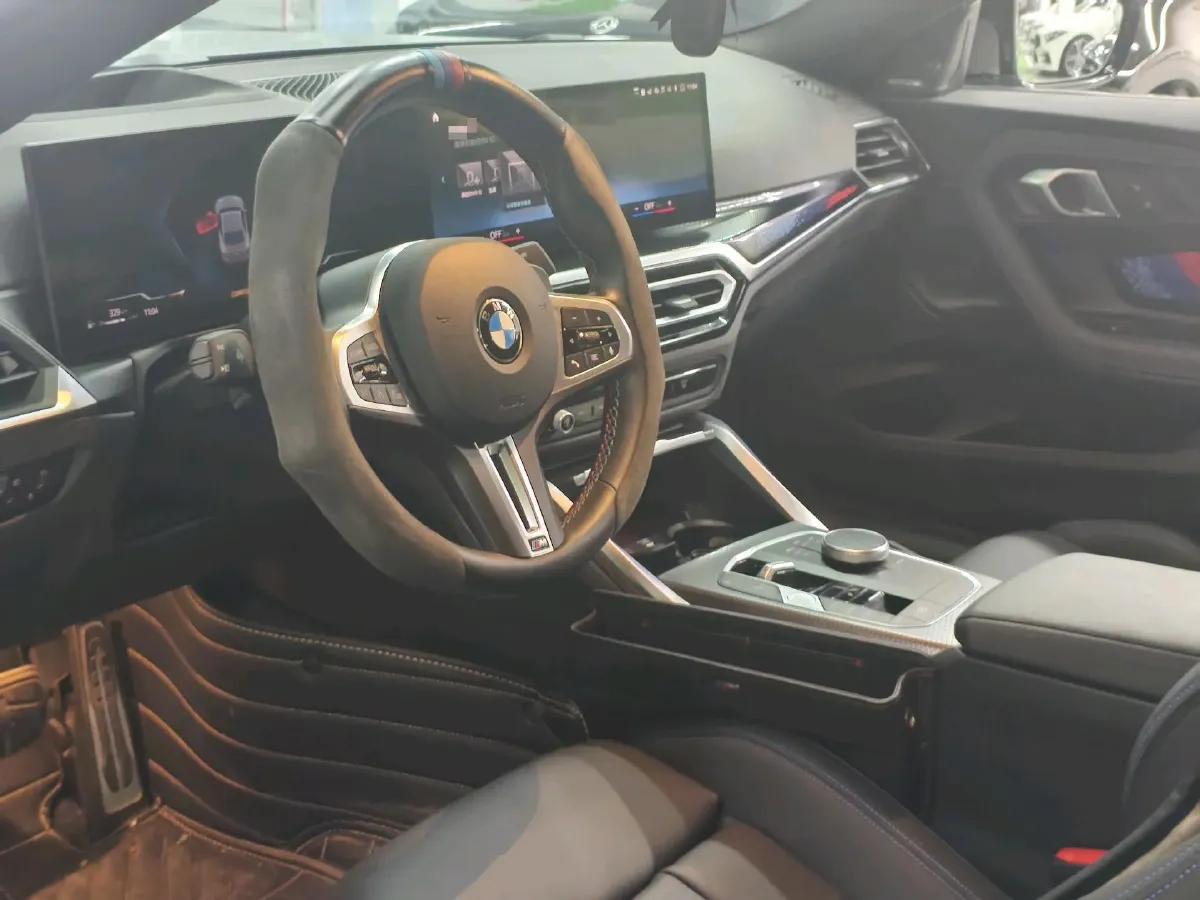 2024 BMW 3.0T 333HP L6 8AT,autocango,china used car exporter,china ev exporter,chinese used car exporter,chinese used ev exporter