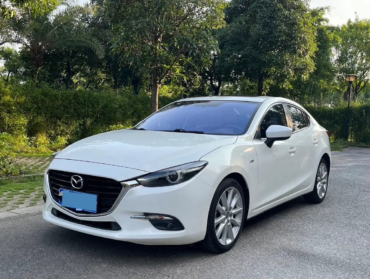 2017 Mazda 3 Axela 1.5L 117HP L4 6AT