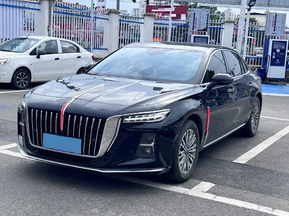 2023 HongQi H5 2.0T 224HP L4 8AT