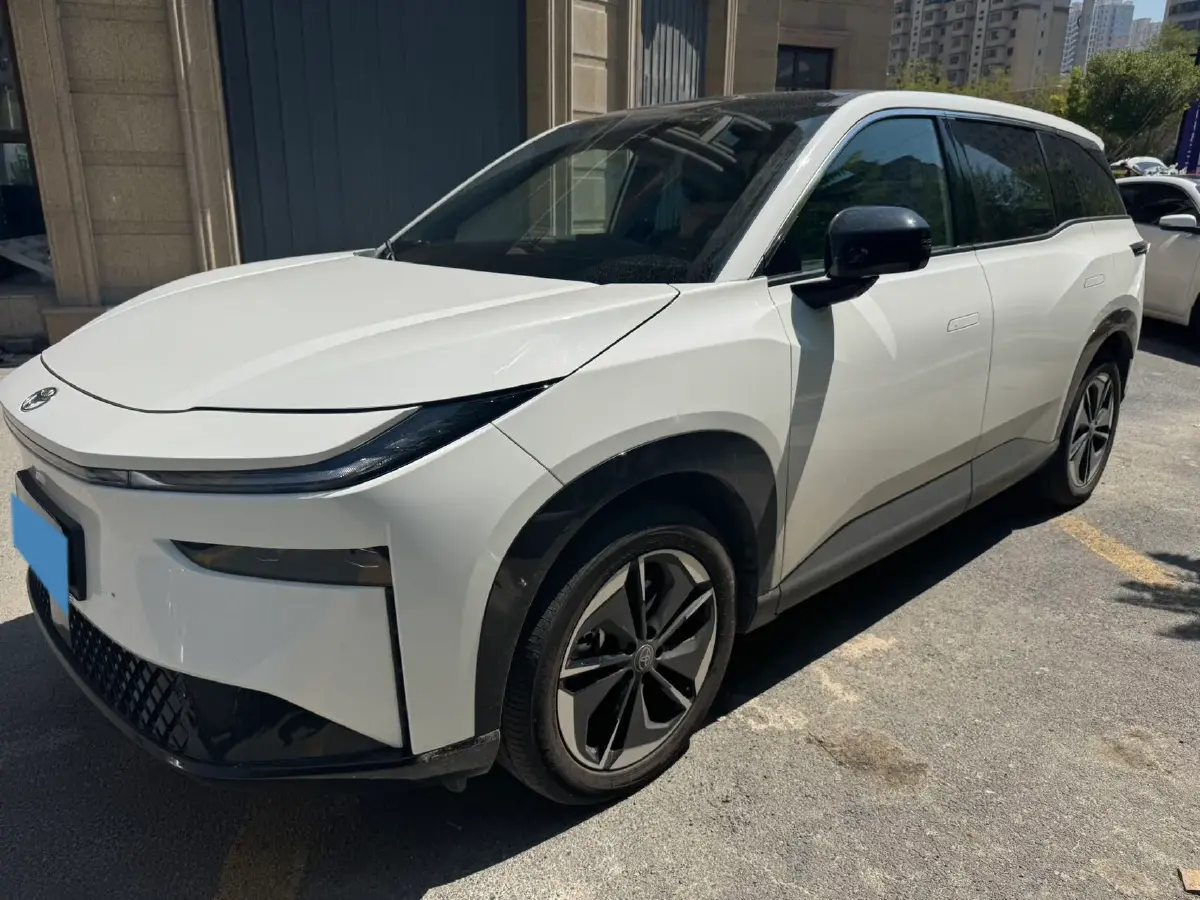 2025 Toyota BZ3X BEV 58.37KWH