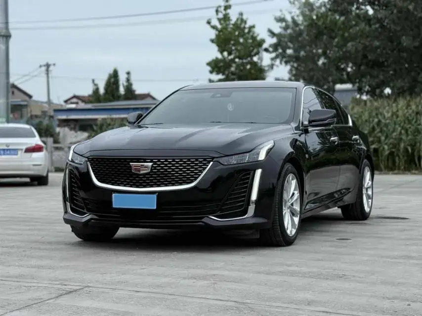 2022 Cadillac CT5 2.0T 237HP L4 10AT