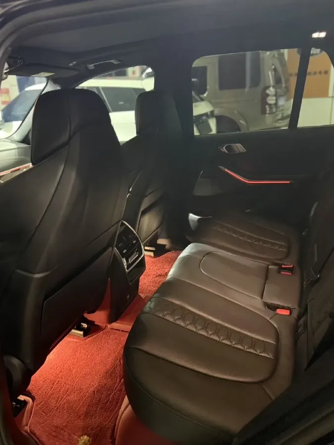 2020 BMW X5 M 4.4T 600HP V8 8AT,autocango,china used car exporter,china ev exporter,chinese used car exporter,chinese used ev exporter