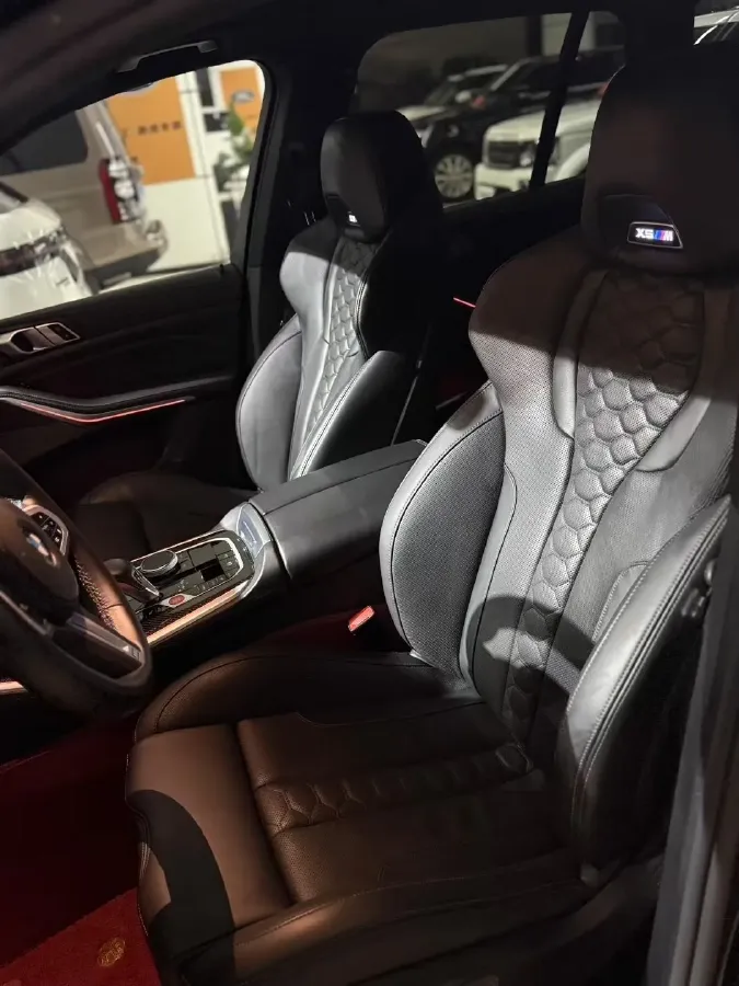 2020 BMW X5 M 4.4T 600HP V8 8AT,autocango,china used car exporter,china ev exporter,chinese used car exporter,chinese used ev exporter