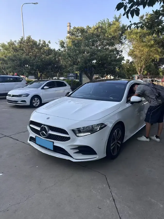 2019 Mercedes-Benz A Class 1.3T 136HP L4 7DCT