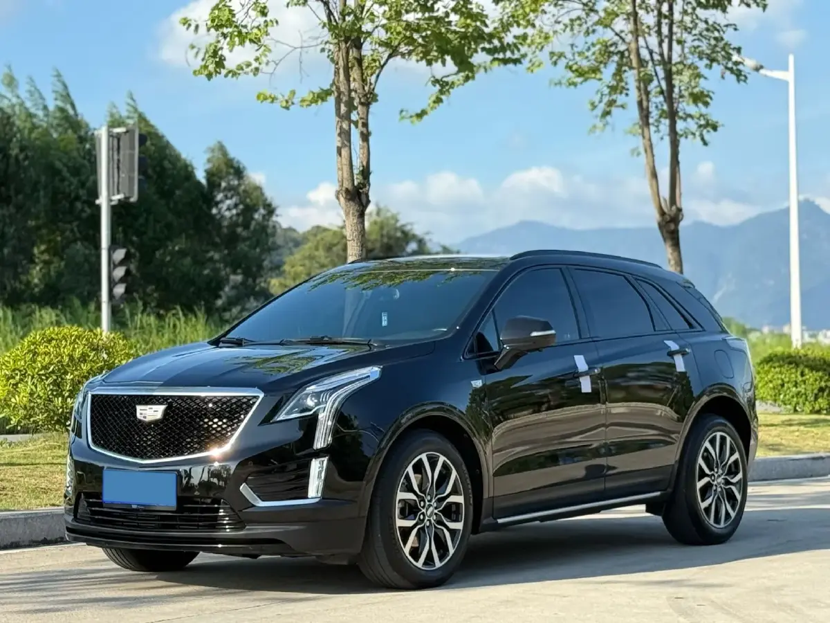 2022 Cadillac XT5 2.0T 237HP L4 9AT