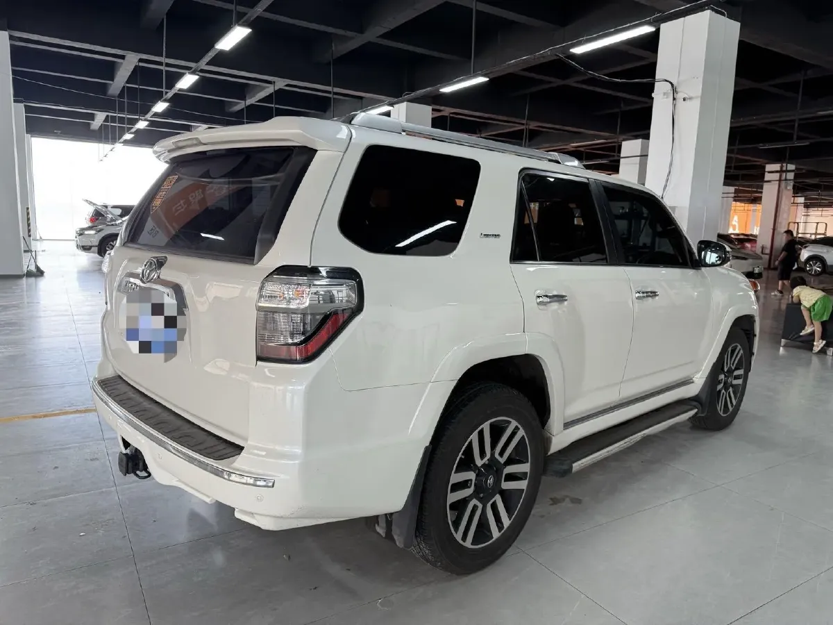 2020 Toyota Yaris 1.6T 261HP L3 6MT,autocango,china used car exporter,china ev exporter,chinese used car exporter,chinese used ev exporter