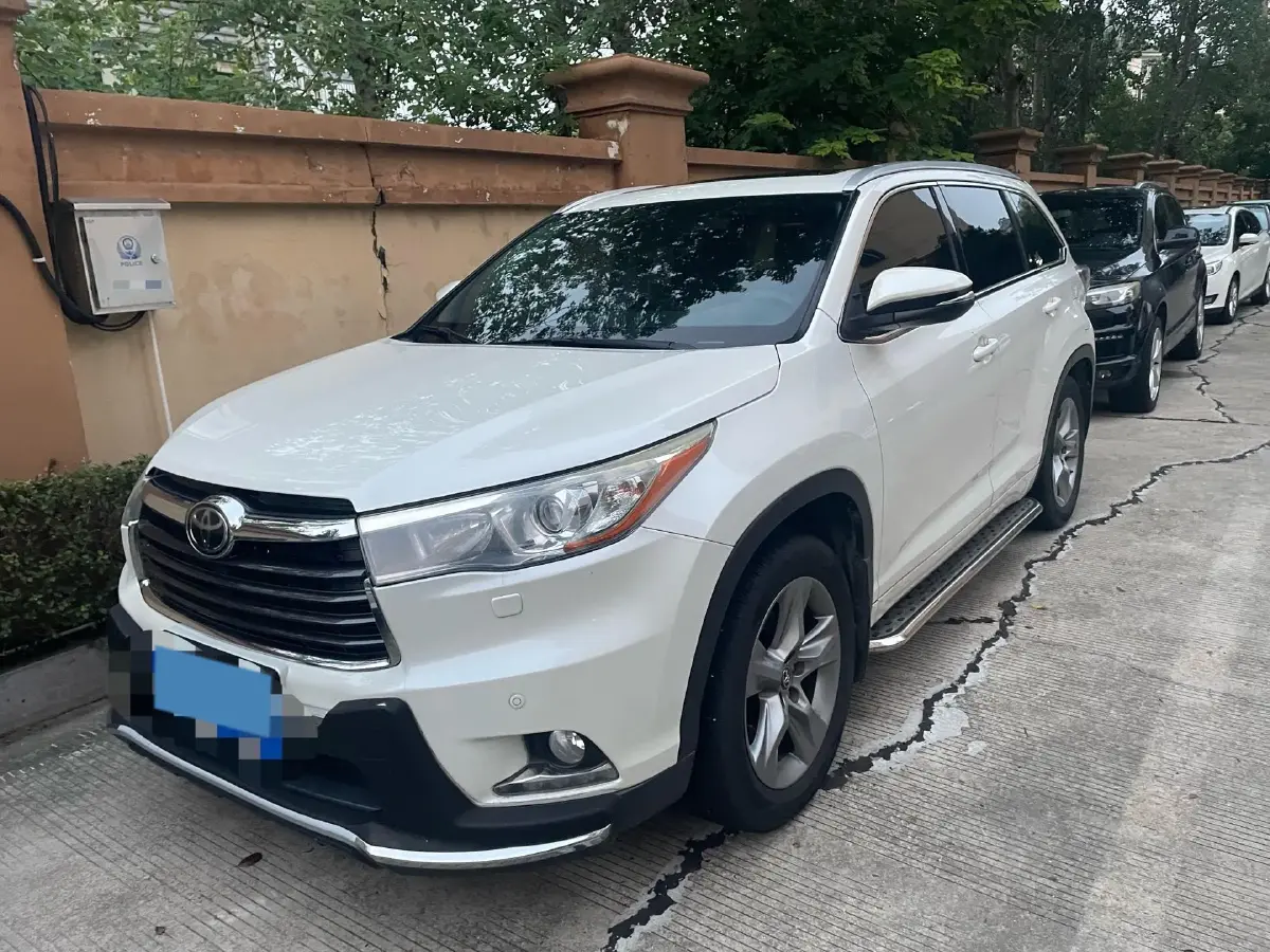 2017 Toyota Highlander 2.0T 220HP L4 6AT