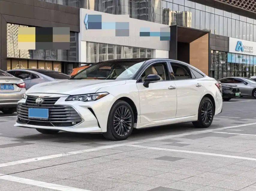 2019 Toyota Avalon 2.5L 209HP L4 8AT