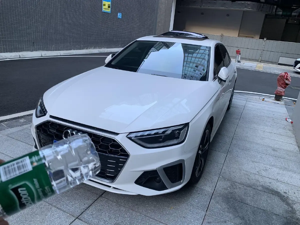 2020 Audi A4L 2.0T 190HP L4 7DCT