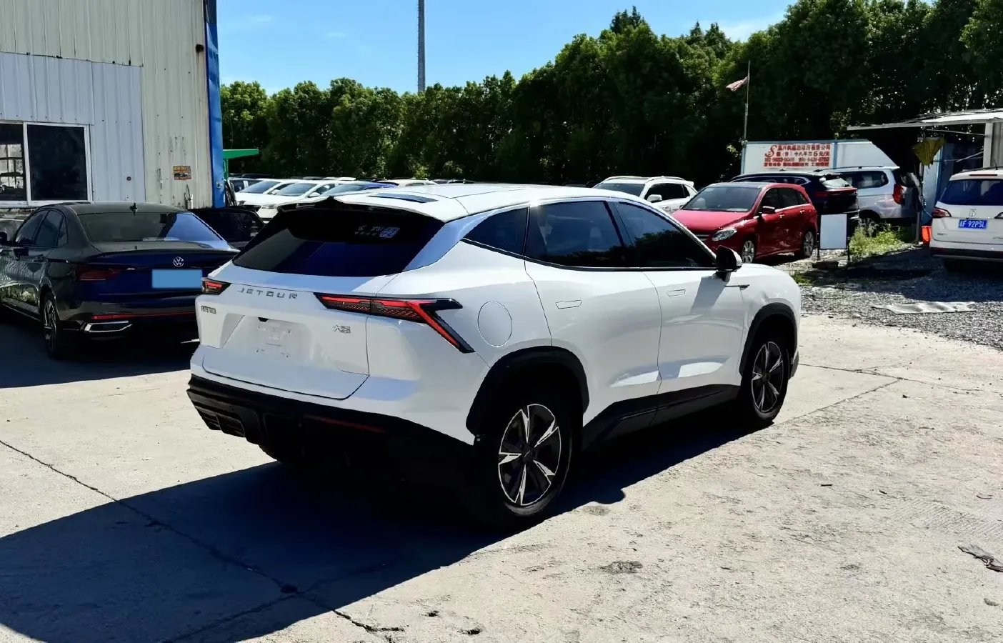 2023 Jetour DASHING 1.5T 156HP L4 6MT,autocango,china used car exporter,china ev exporter,chinese used car exporter,chinese used ev exporter