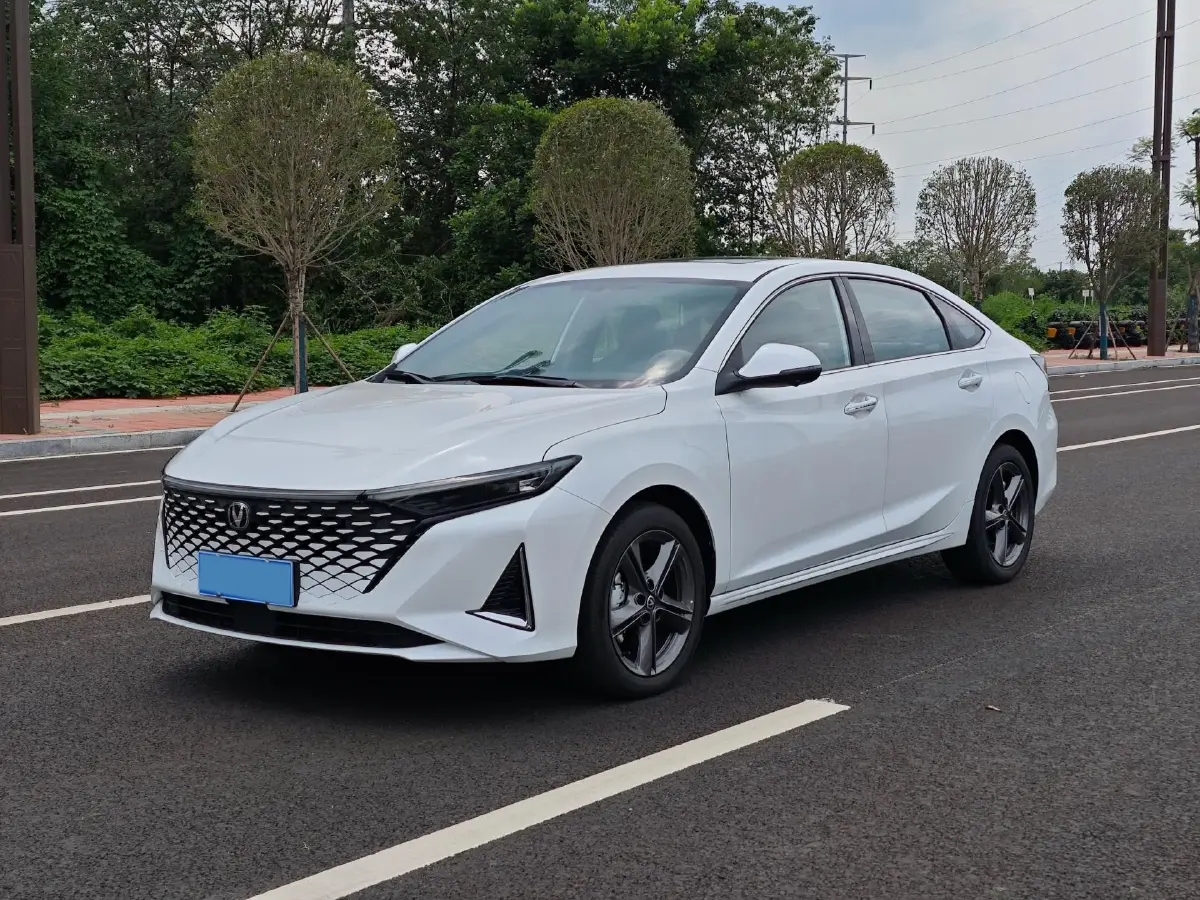 2023 ChangAn Raeton Plus 1.5T 188HP L4 7DCT