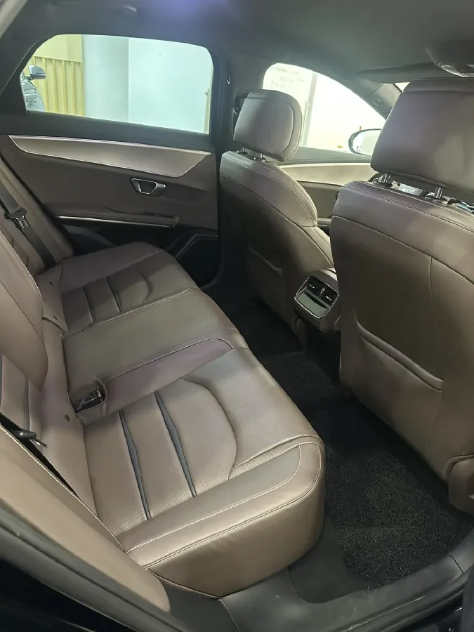 2022 BYD e9 BEV 63.36KWH,autocango,china used car exporter,china ev exporter,chinese used car exporter,chinese used ev exporter