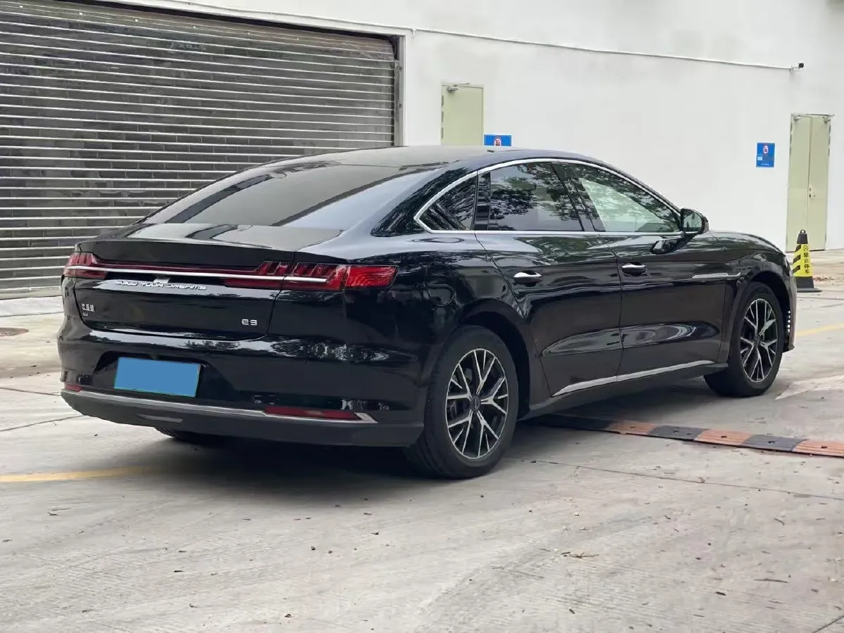 2022 BYD e9 BEV 63.36KWH,autocango,china used car exporter,china ev exporter,chinese used car exporter,chinese used ev exporter