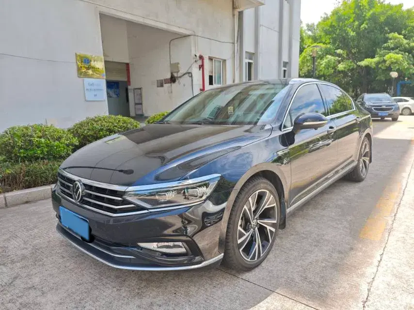 2023 Volkswagen Magotan 2.0T 220HP L4 7DCT