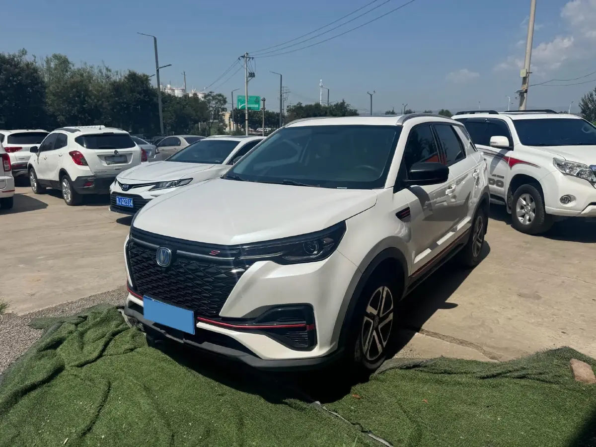 2022 ChangAn CS55 Plus 1.5T 180HP L4 6MT