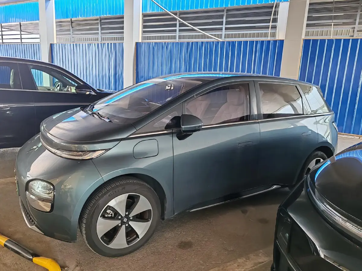 2023 BaoJun Cloud BEV 50.6KWH