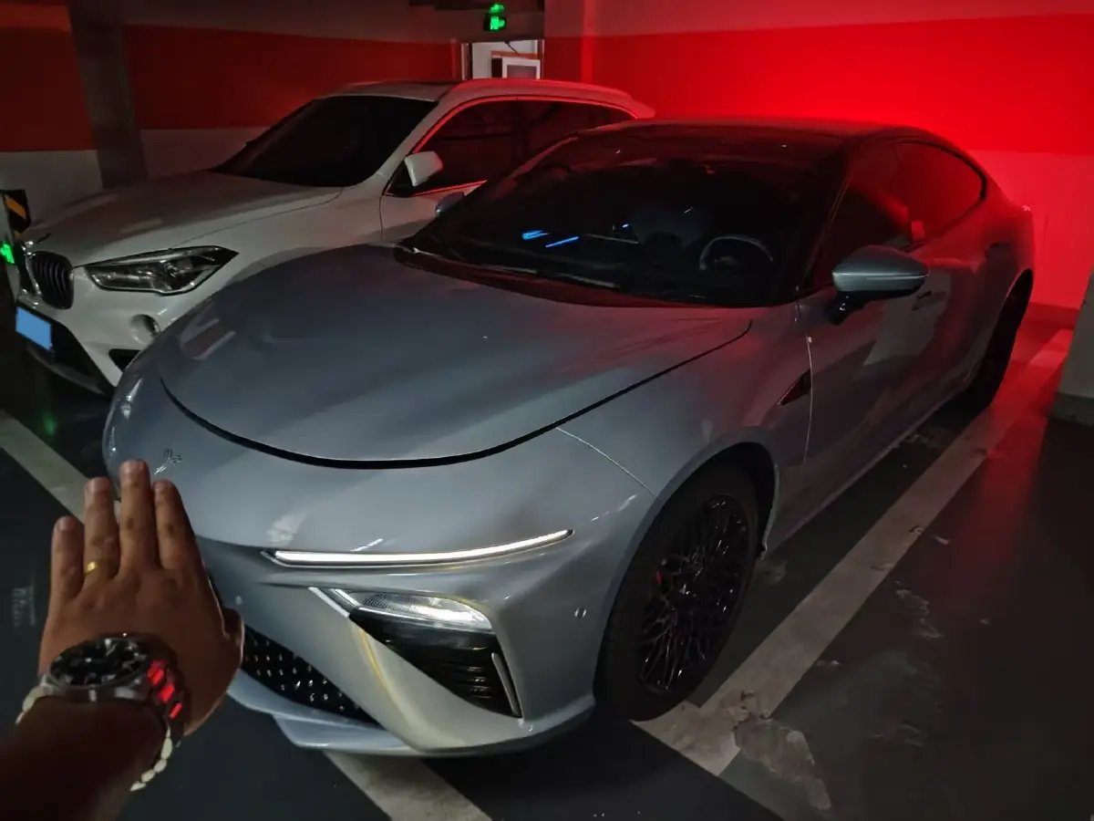 2022 Neta S Range Extended 231HP REEV 43.51KWH