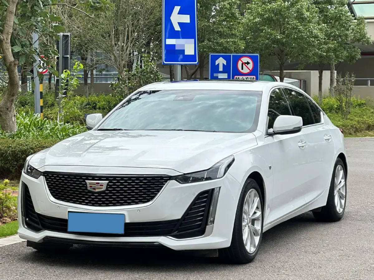 2021 Cadillac CT5 2.0T 237HP L4 10AT