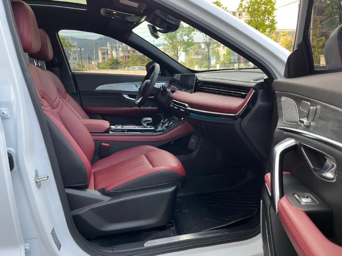 2023 Jetour X70 PRO 1.6T 197HP L4 7DCT,autocango,china used car exporter,china ev exporter,chinese used car exporter,chinese used ev exporter