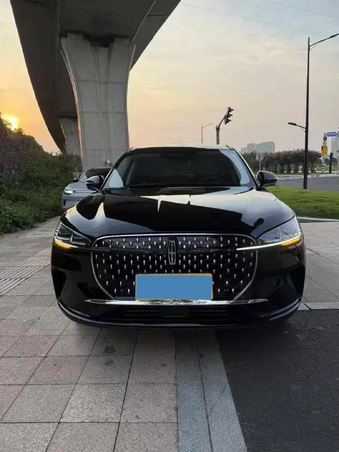 2024 Lincoln Corsair 2.0T 261HP L4 8AT,autocango,china used car exporter,china ev exporter,chinese used car exporter,chinese used ev exporter