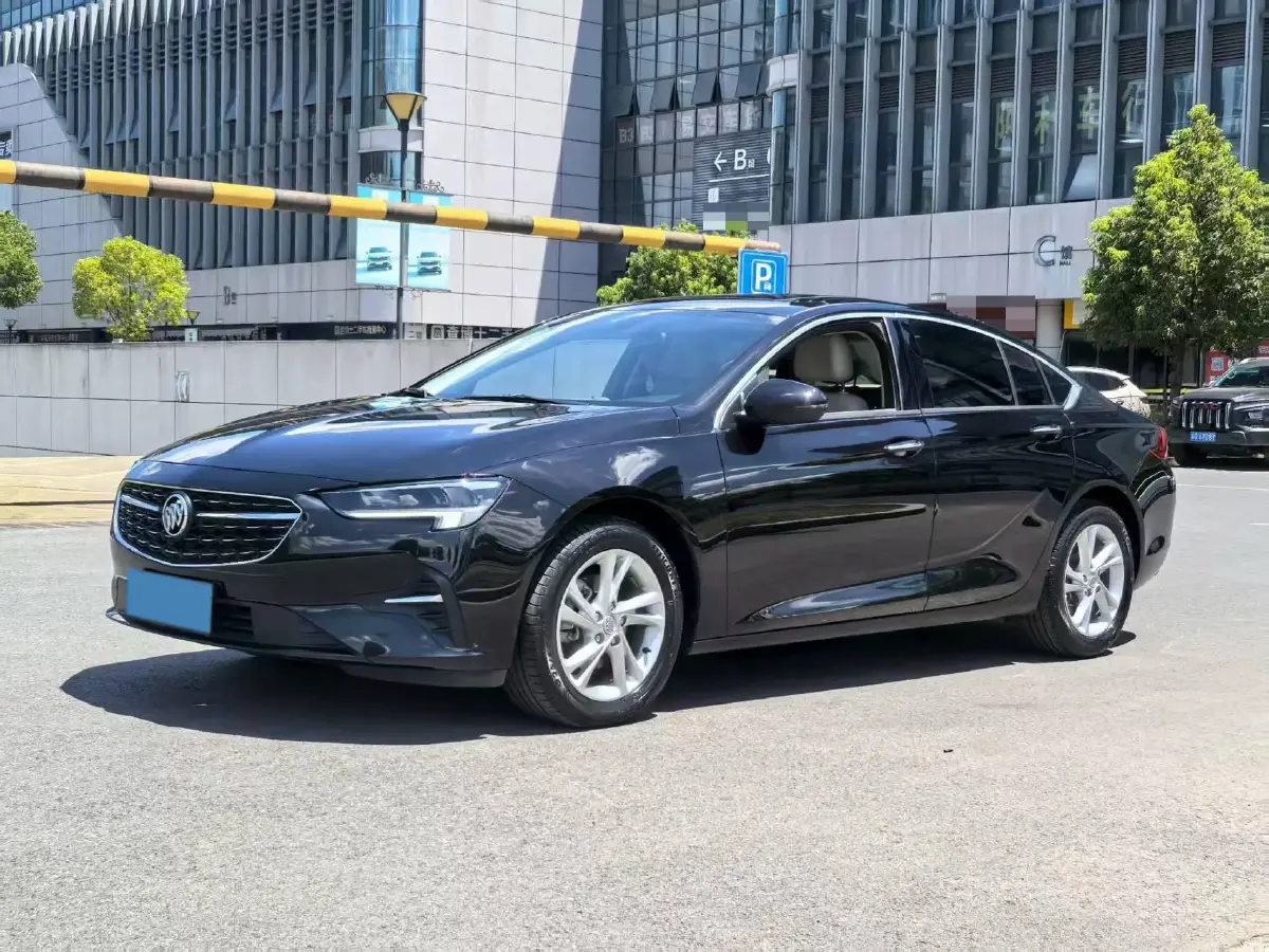 2020 Buick Regal 1.5T 169HP L4 9AT