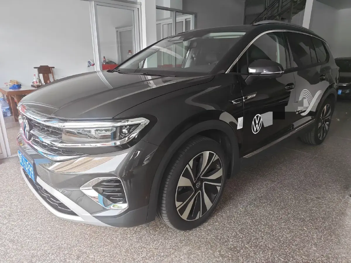 2024 Volkswagen Talagon 2.0T 220HP L4 7DCT