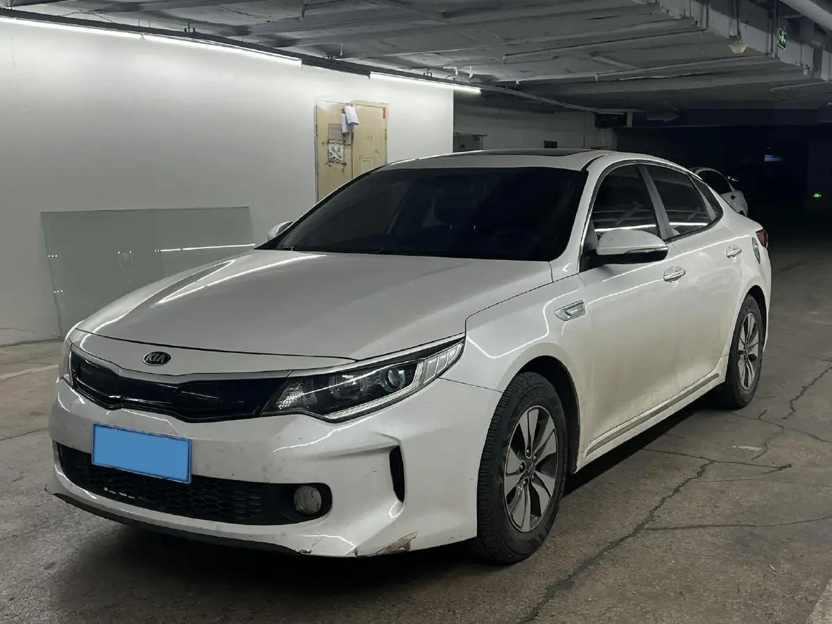 2016 Kia K5 2.0L 156HP L4 6AT Hybrid