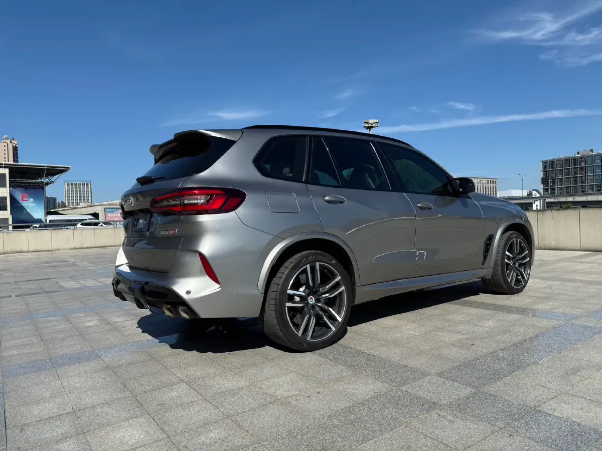 2022 BMW X5 M 4.4T 600HP V8 8AT,autocango,china used car exporter,china ev exporter,chinese used car exporter,chinese used ev exporter