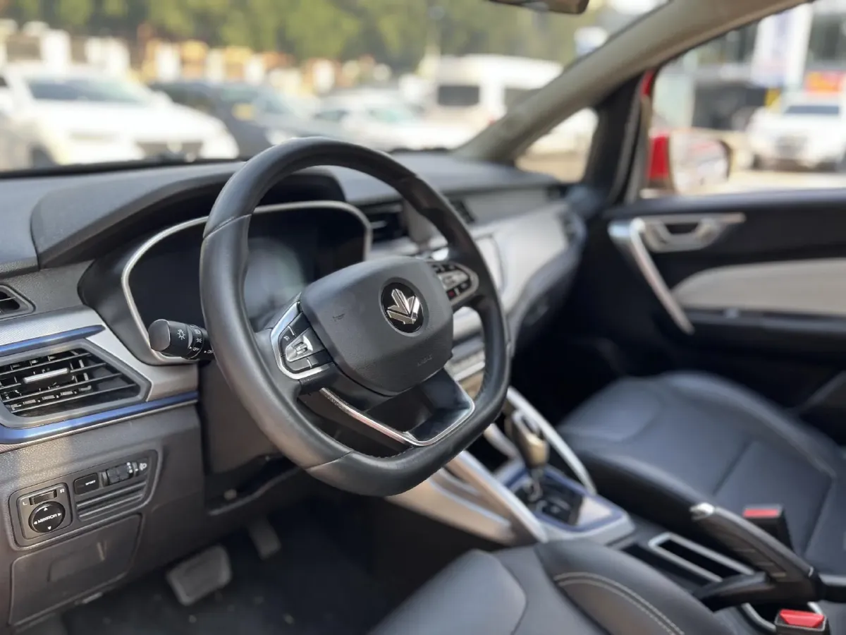 2020 Livan Maple 30X BEV 37KWH,autocango,china used car exporter,china ev exporter,chinese used car exporter,chinese used ev exporter