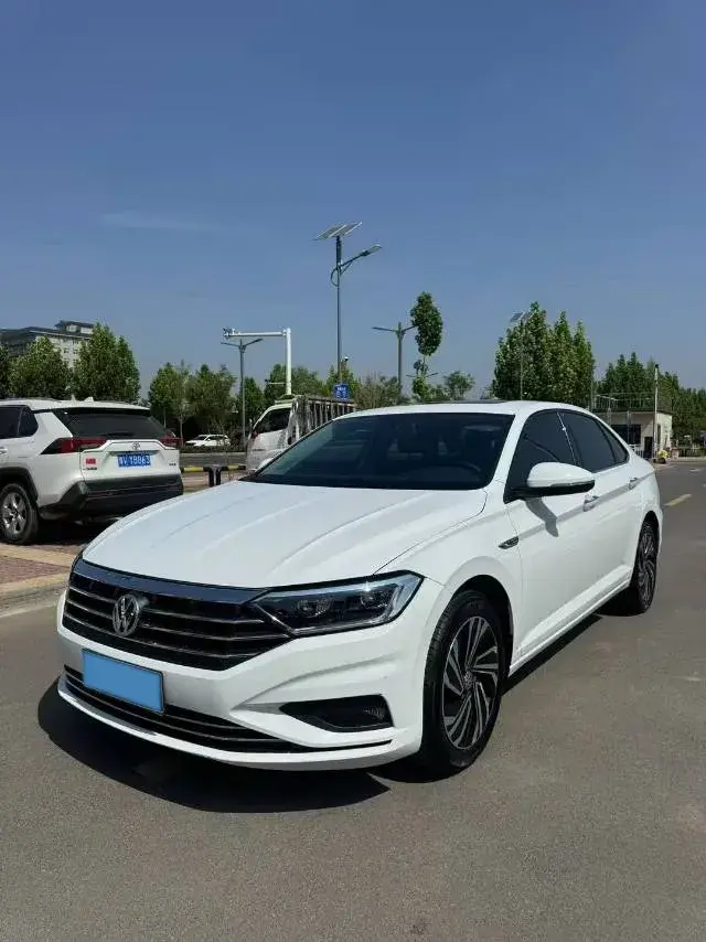 2022 Volkswagen Sagitar 1.4T 150HP L4 7DCT