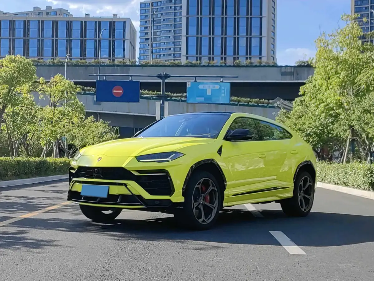 2018 Lamborghini Urus 4.0T 650HP V8 8AT