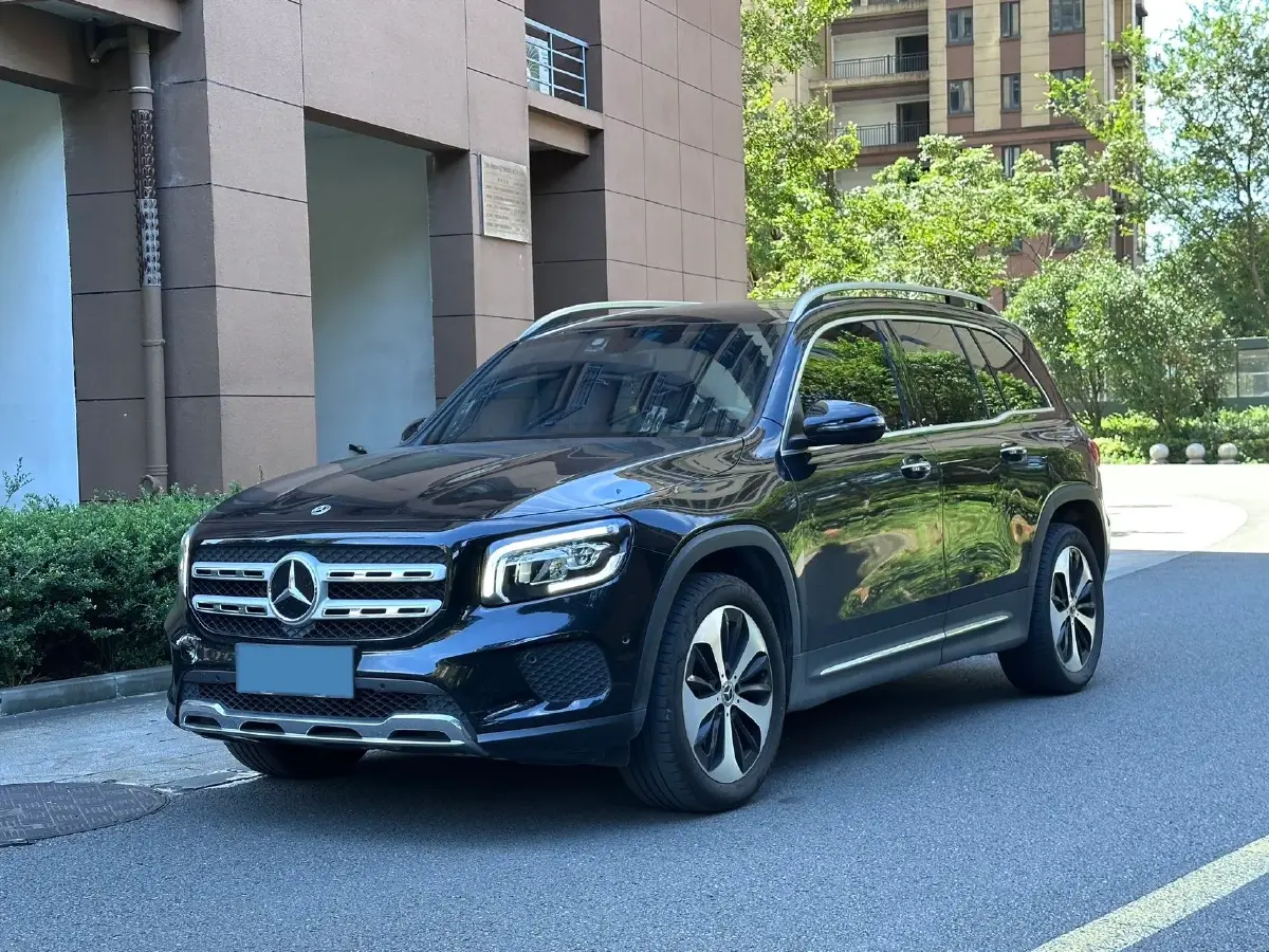 2023 Mercedes-Benz GLB Class 2.0T 190HP L4 8DCT