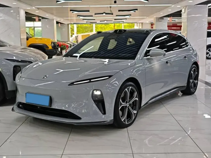 2023 NIO ET5T BEV 75KWH