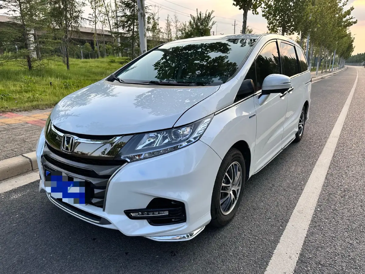 2021 Honda Odyssey 2.0L 146HP L4 E-CVT Hybrid