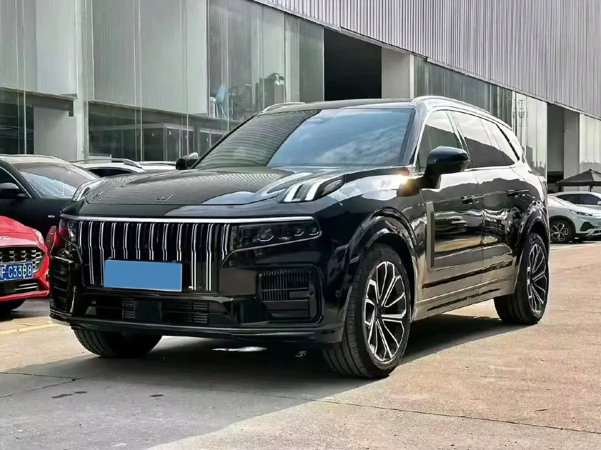 2023 LYNK&CO 09 EM-P 2.0T 254HP L4 3DHT PHEV 40.1KWH