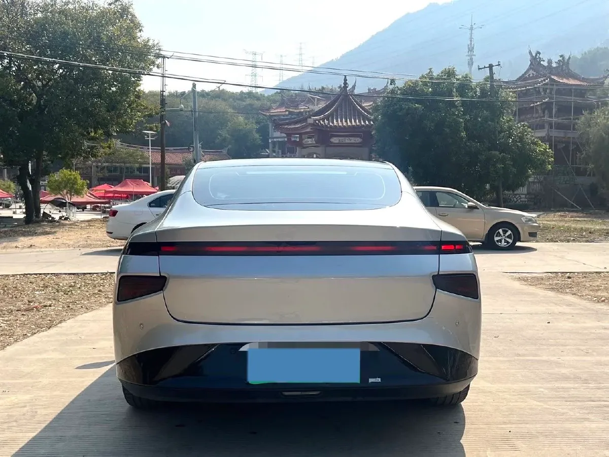 2022 Xpeng P7 BEV 60.2KWH,autocango,china used car exporter,china ev exporter,chinese used car exporter,chinese used ev exporter