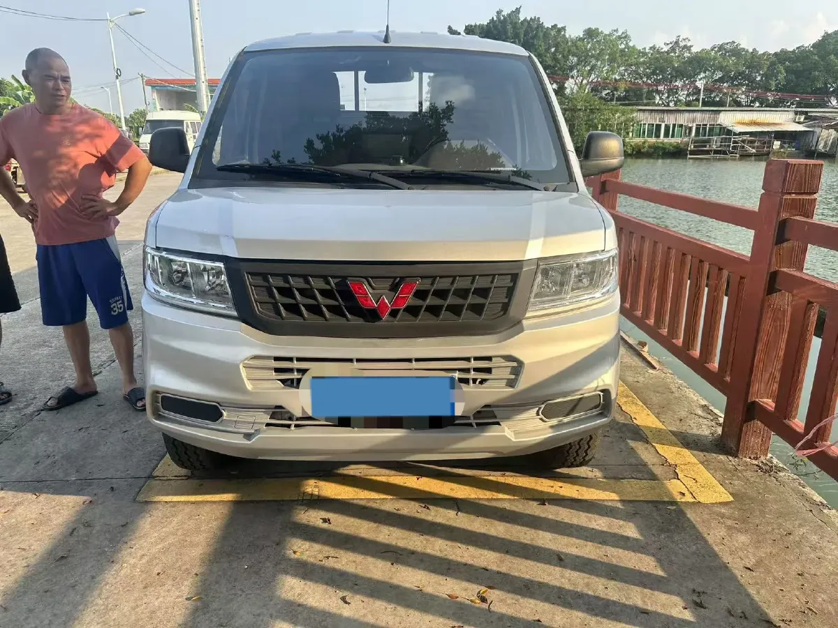 2023 WuLing RongGuang New Truck EV BEV 56.6KWH,autocango,china used car exporter,china ev exporter,chinese used car exporter,chinese used ev exporter