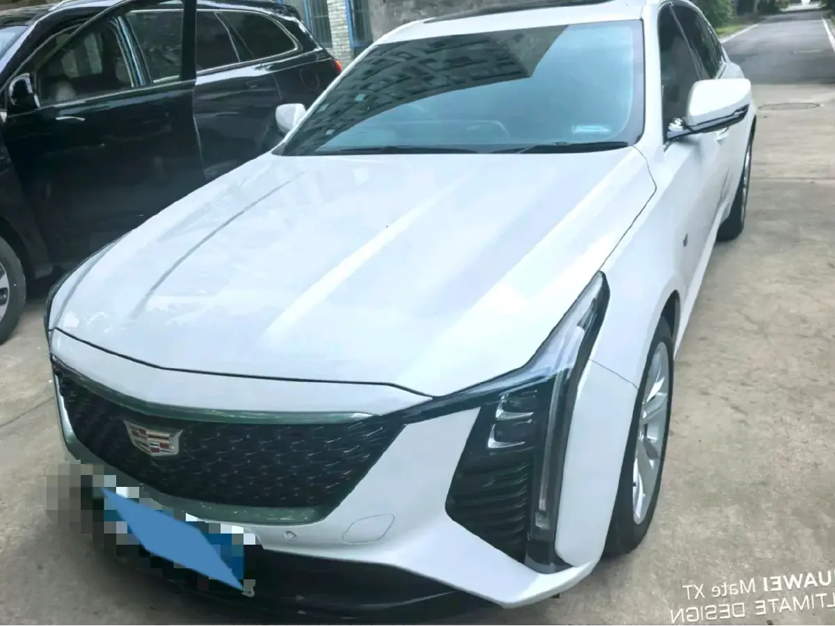 2024 Cadillac CT5 2.0T 237HP L4 10AT