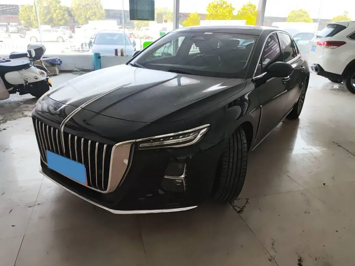 2023 HongQi H5 2.0T 224HP L4 8AT