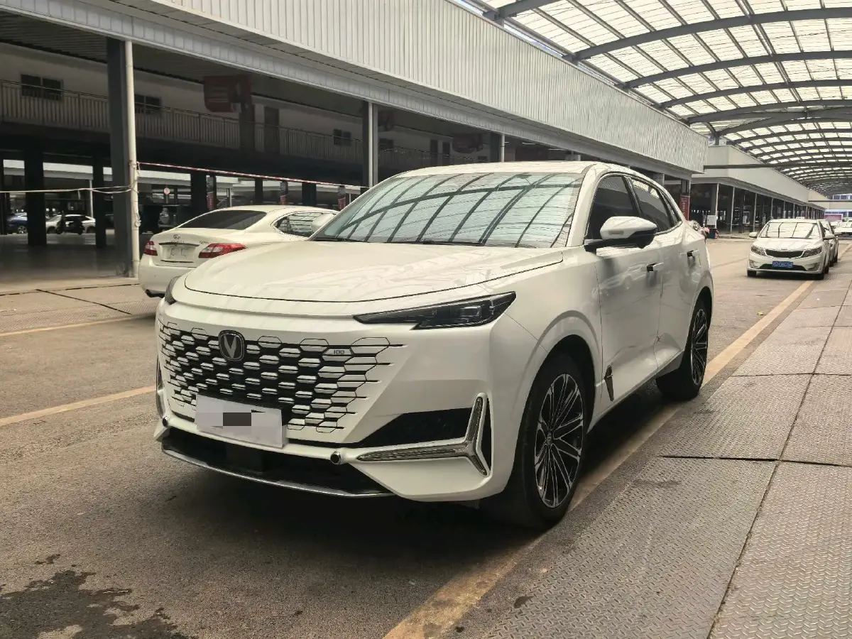 2023 ChangAn UNI-K iDD 1.5T 170HP L4 6TCT PHEV 28.39KWH