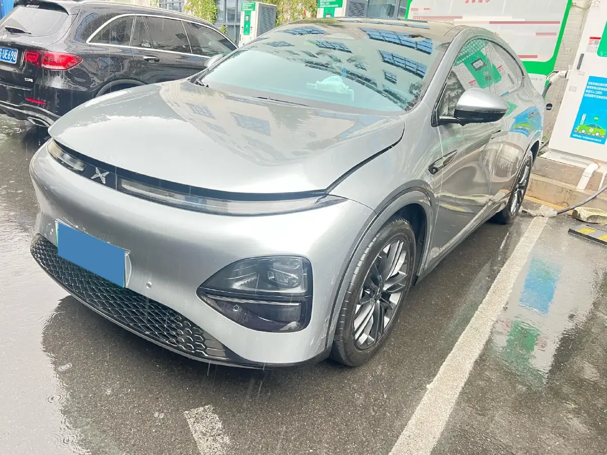 2023 Xpeng G6 BEV 66KWH