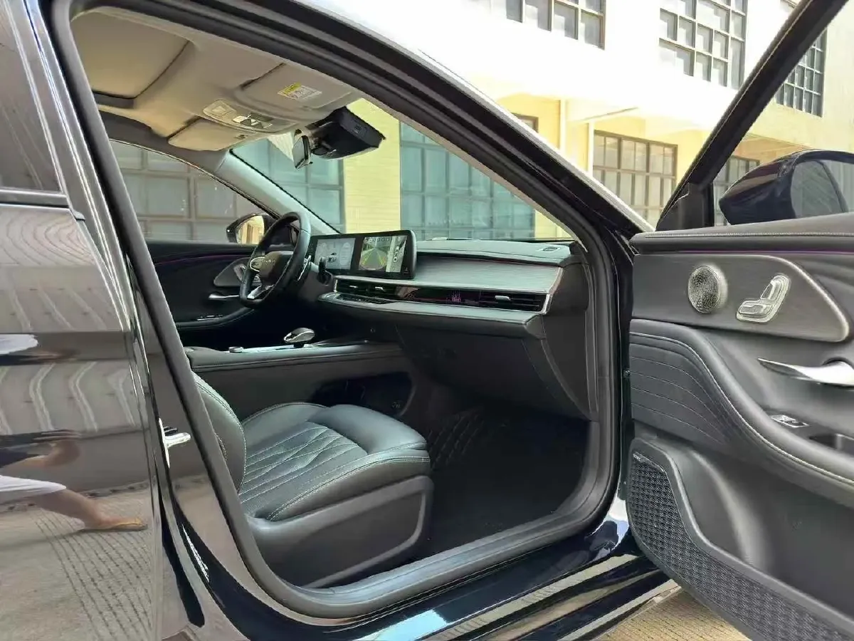 2023 Chery Arrizo 8 2.0T 254HP L4 7DCT,autocango,china used car exporter,china ev exporter,chinese used car exporter,chinese used ev exporter