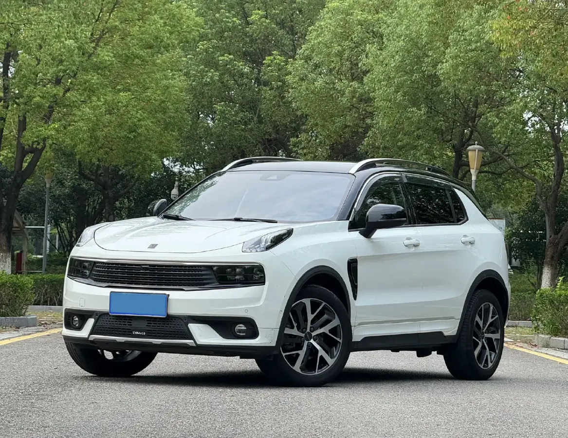 2017 LYNK&CO 01 2.0T 190HP L4 7DCT