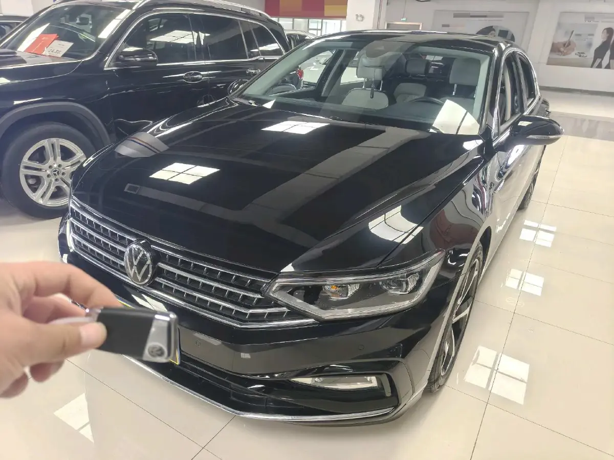 2023 Volkswagen Magotan 2.0T 186HP L4 7DCT