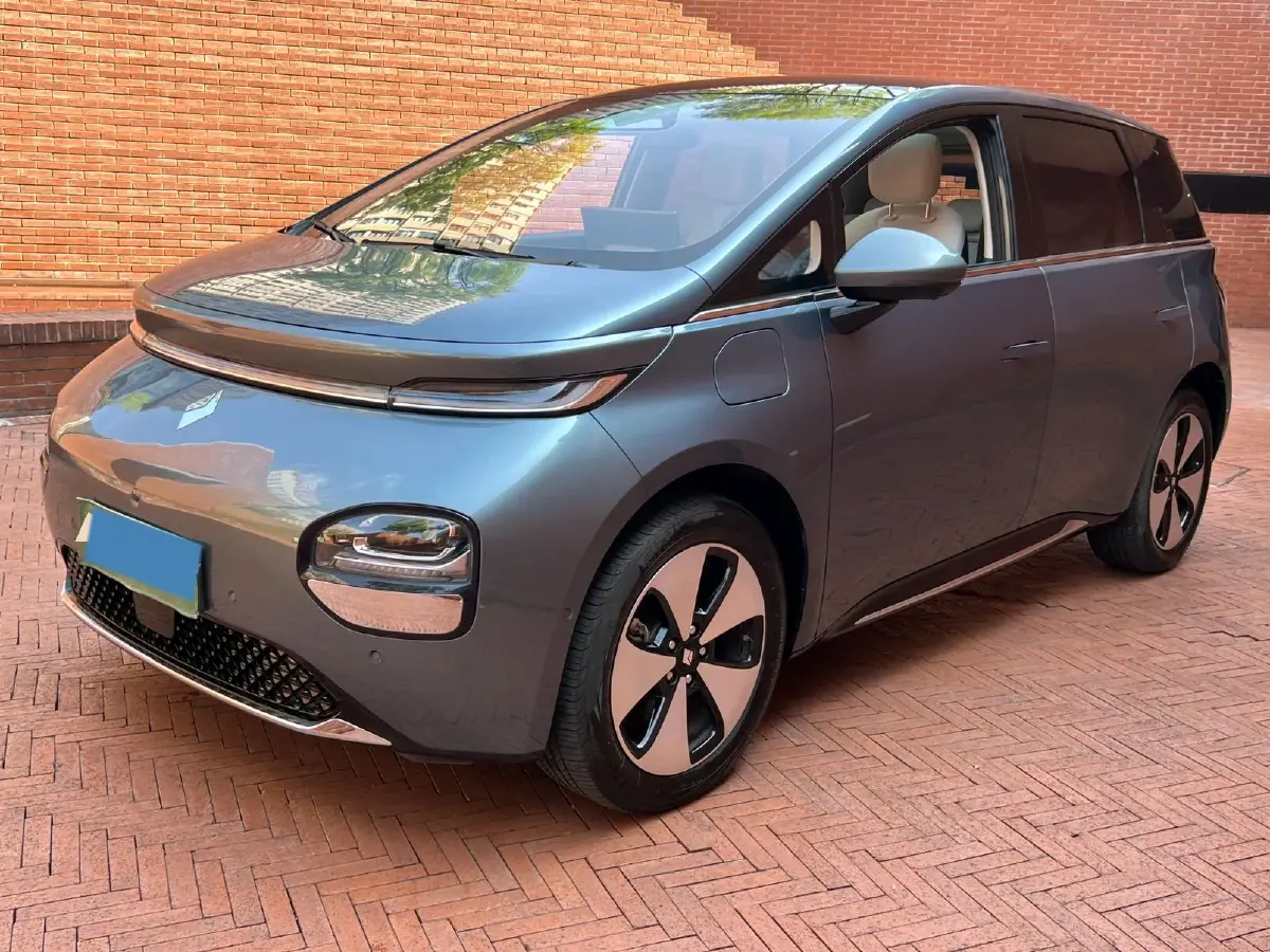 2023 BaoJun Cloud BEV 50.6KWH