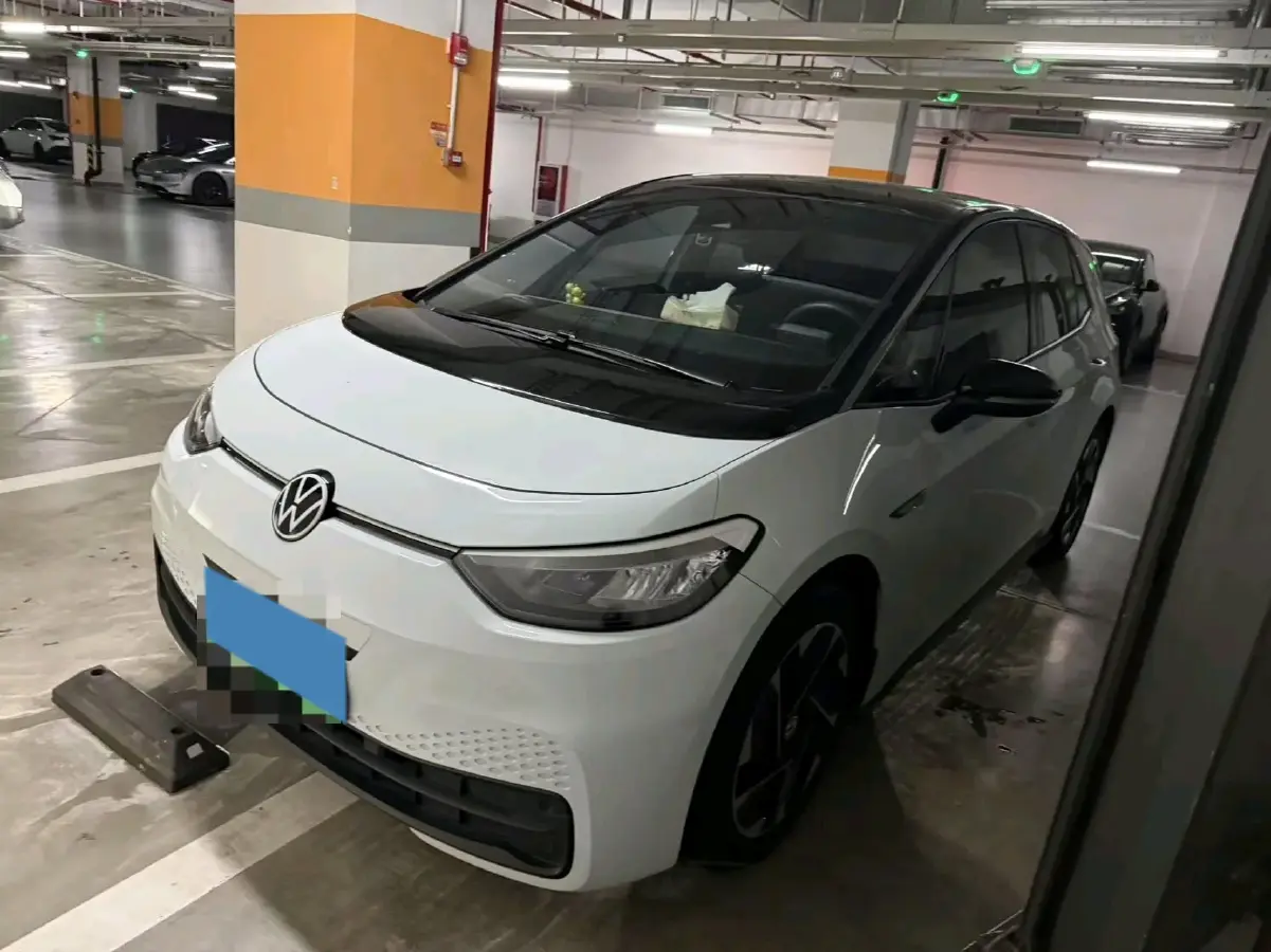 2023 Volkswagen ID.3 BEV 52.8KWH