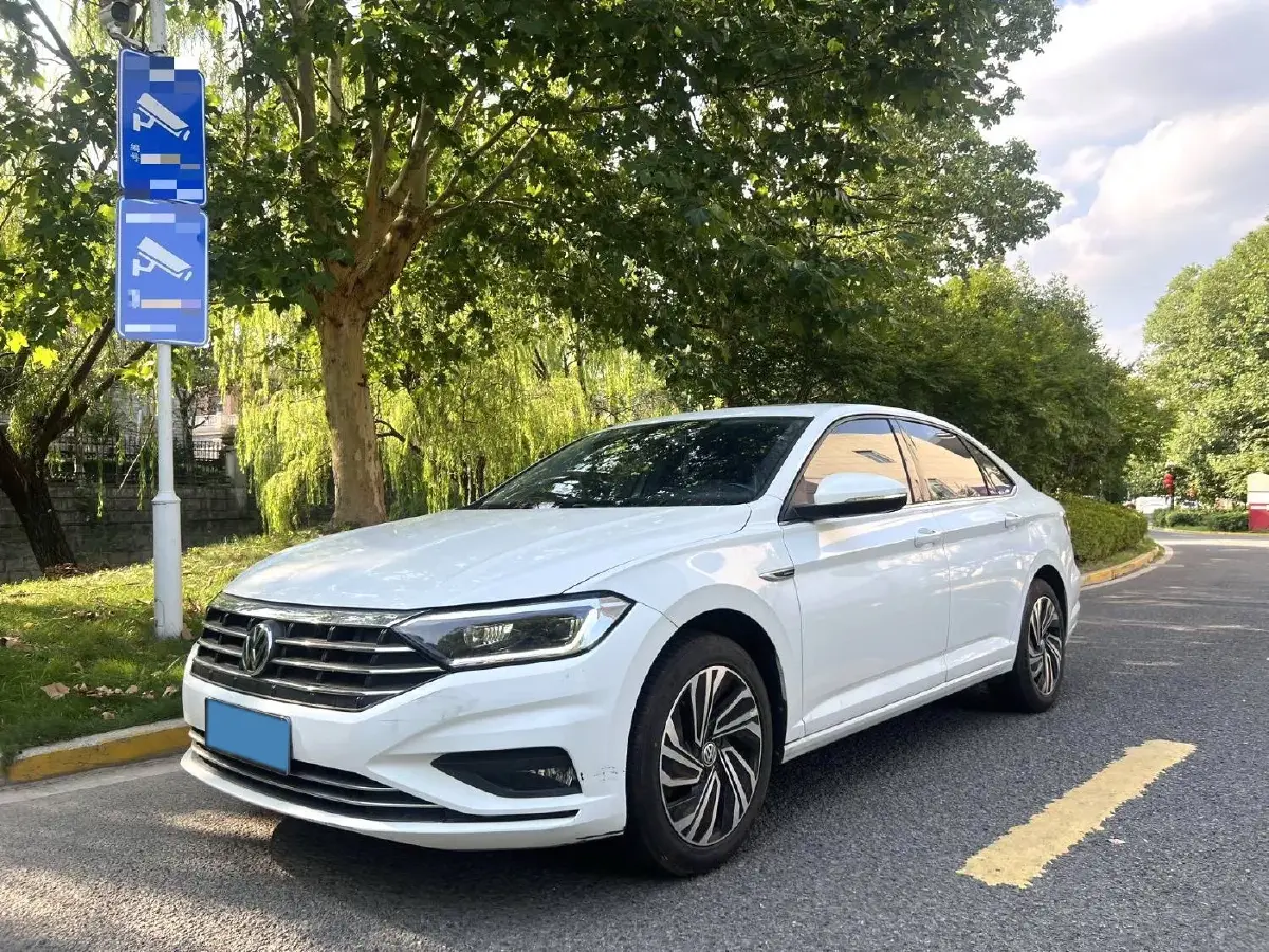 2021 Volkswagen Sagitar 1.4T 150HP L4 7DCT