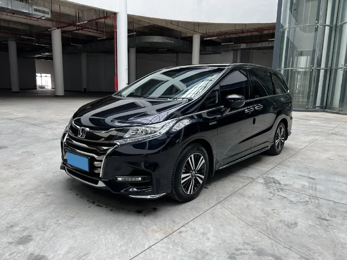 2021 Honda Odyssey 2.0L 146HP L4 E-CVT Hybrid