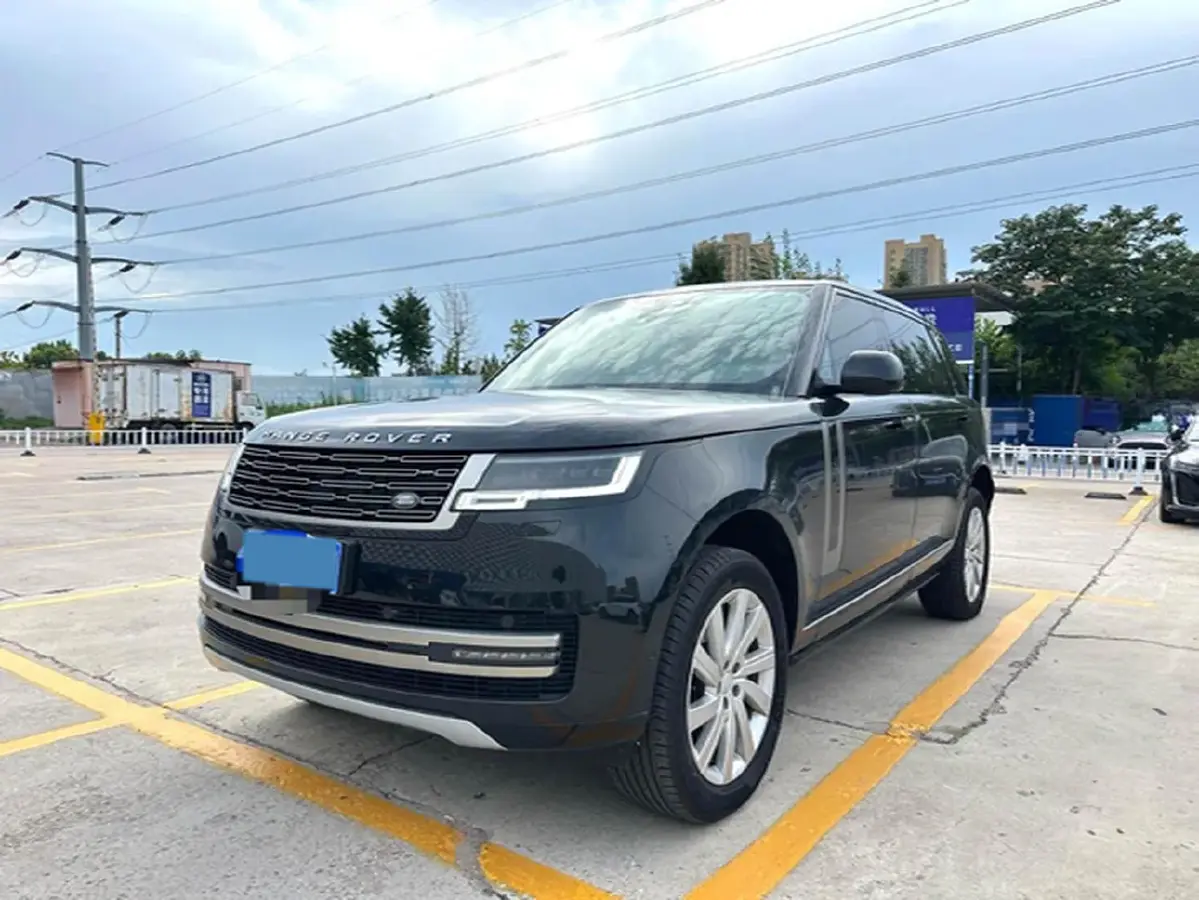 2025 Land Rover Range Rover 3.0T 400HP L6 8AT